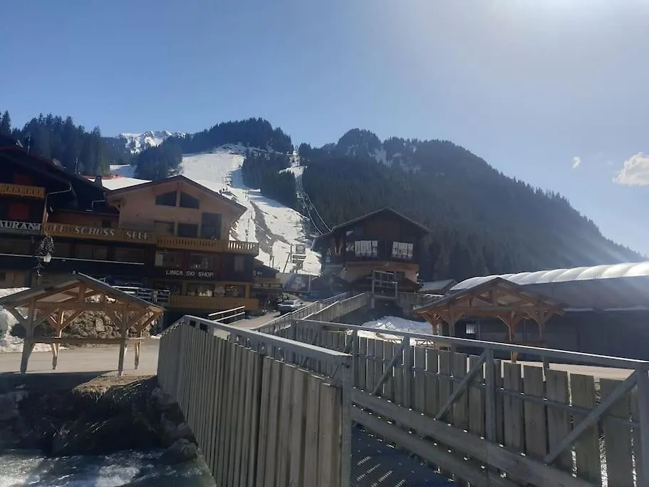 Lägenhet Appartement Pour 4 Personnes Au Pied Des Pistes Châtel